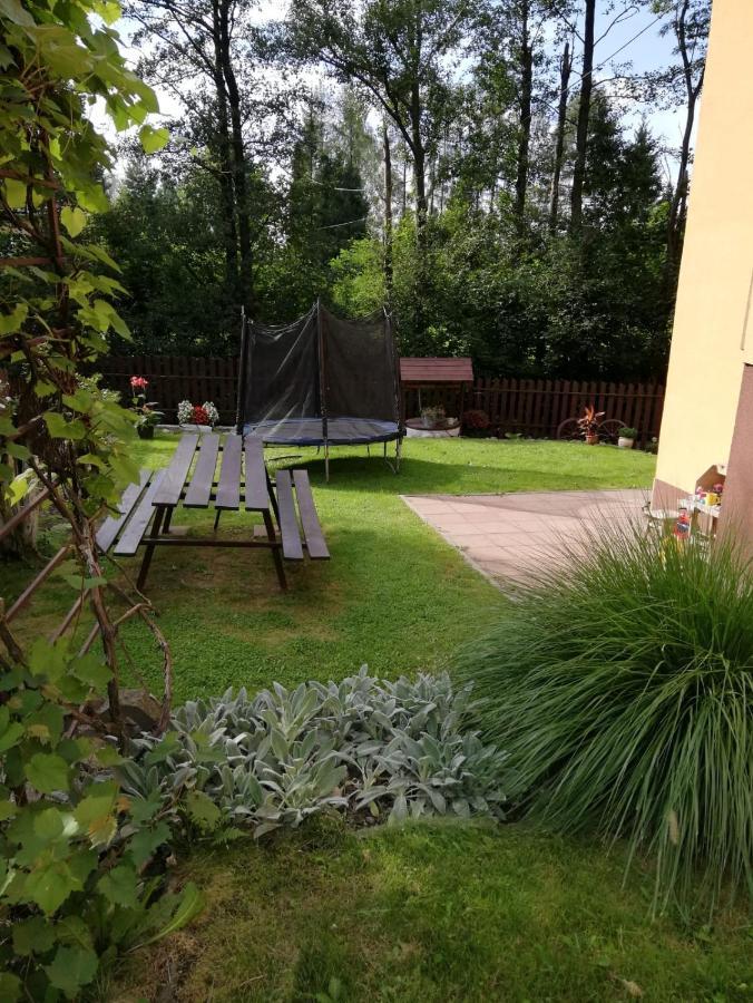 Apartament Nad Szumiacym Potokiem Wilkowice Esterno foto